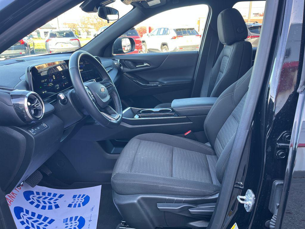 used 2025 Chevrolet Equinox car, priced at $24,665