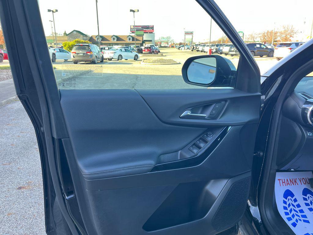 used 2025 Chevrolet Equinox car, priced at $24,665