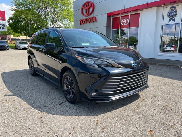 used 2024 Toyota Sienna car, priced at $50,989