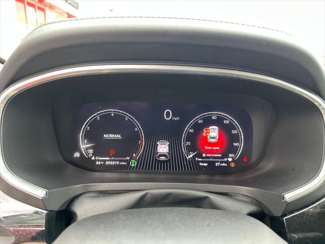 used 2022 Acura MDX car, priced at $32,876