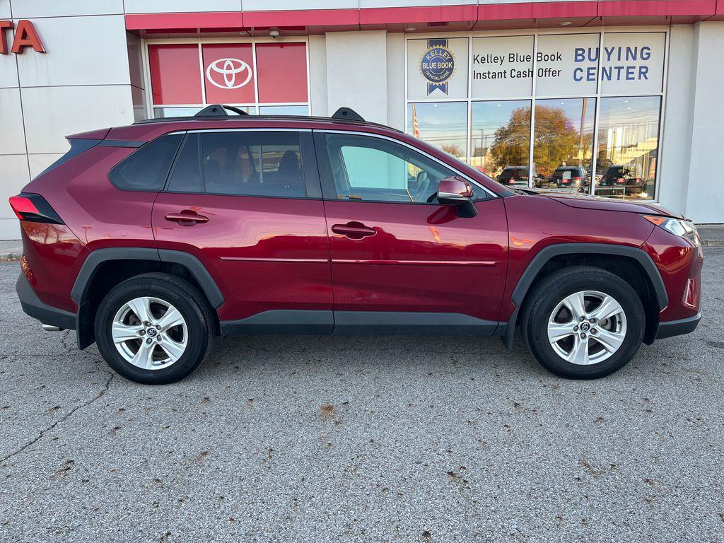 used 2021 Toyota RAV4 car, priced at $25,464
