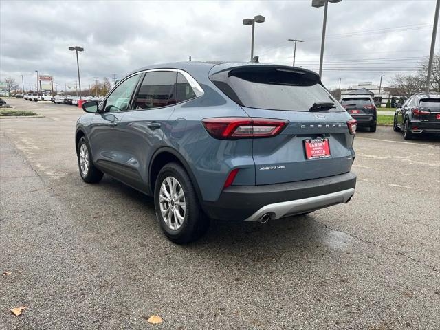 used 2023 Ford Escape car, priced at $25,259