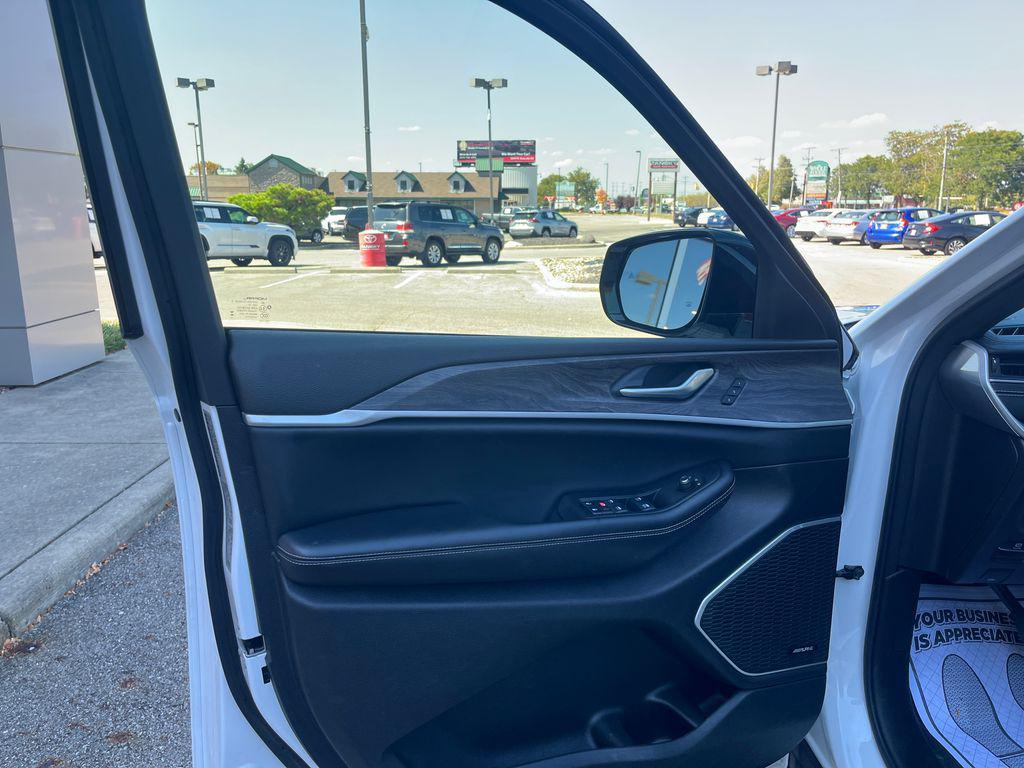 used 2024 Jeep Grand Cherokee 4xe car, priced at $22,587