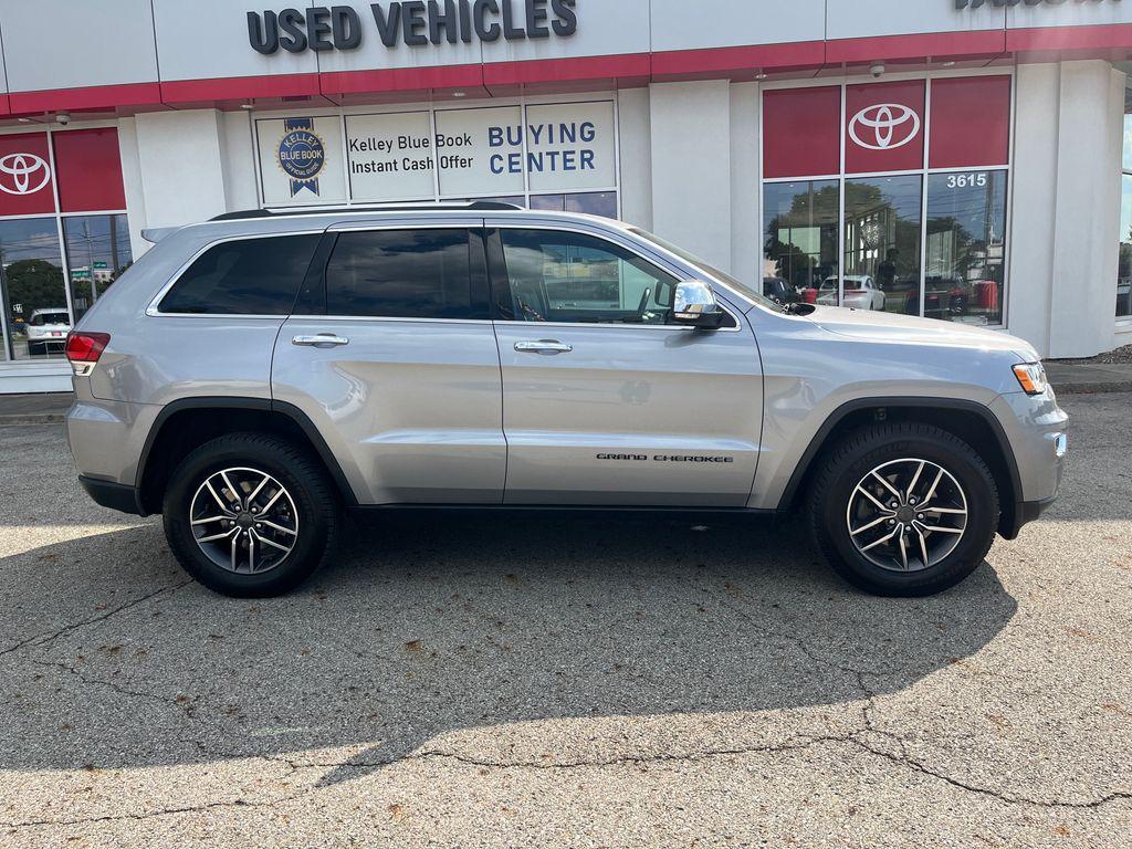 used 2020 Jeep Grand Cherokee car, priced at $18,859