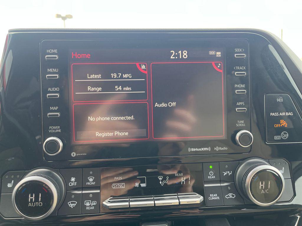 used 2020 Toyota Highlander car, priced at $26,717