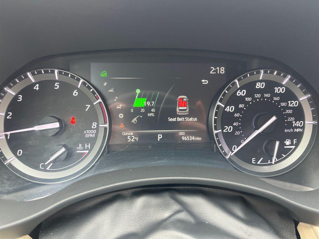 used 2020 Toyota Highlander car, priced at $26,717