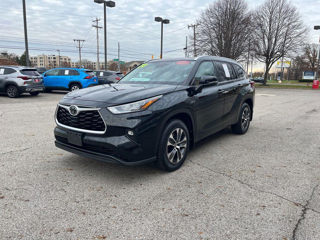 used 2020 Toyota Highlander car, priced at $26,717