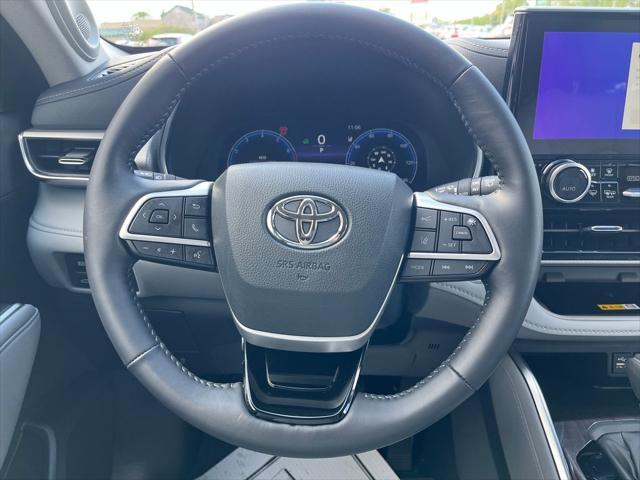 used 2024 Toyota Highlander car, priced at $50,445