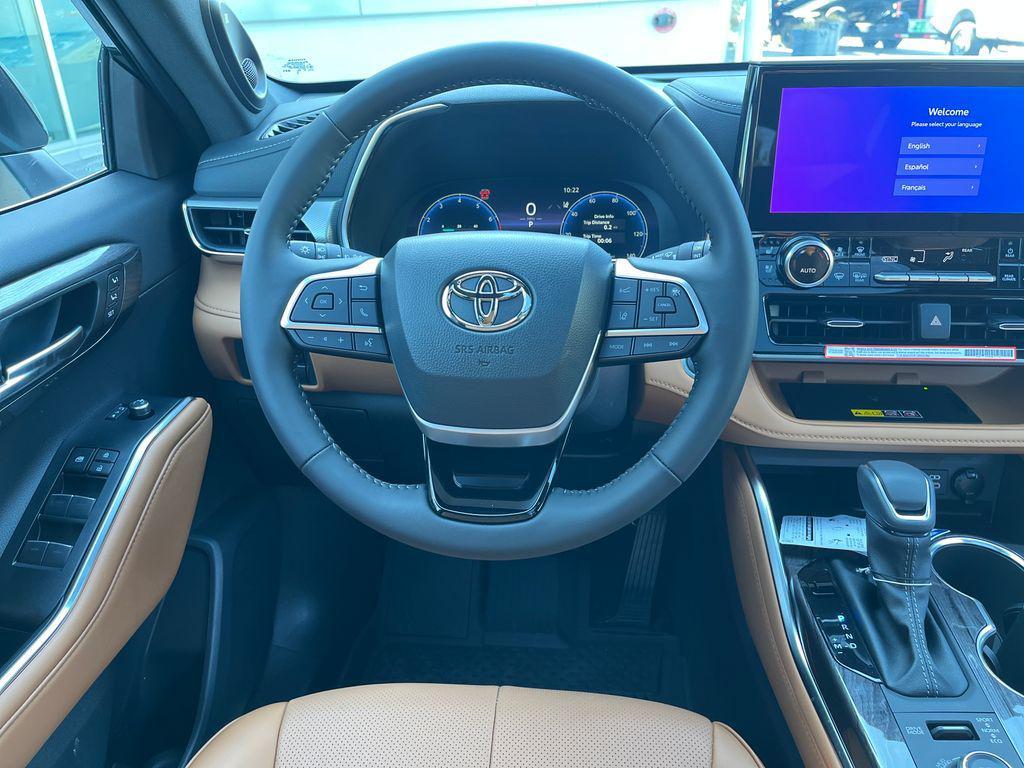 new 2025 Toyota Highlander car, priced at $56,366
