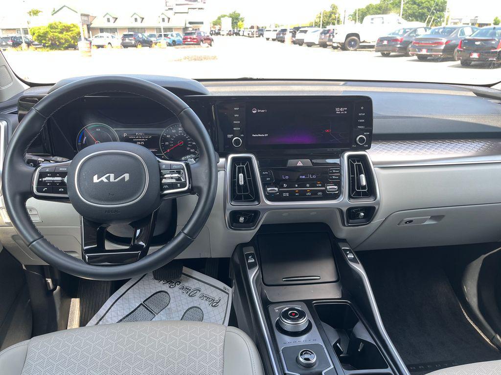 used 2022 Kia Sorento Hybrid car, priced at $27,965