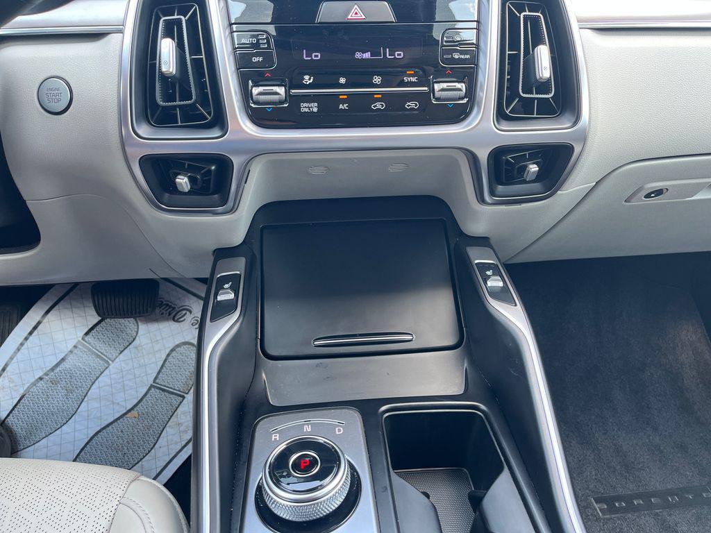 used 2022 Kia Sorento Hybrid car, priced at $27,965