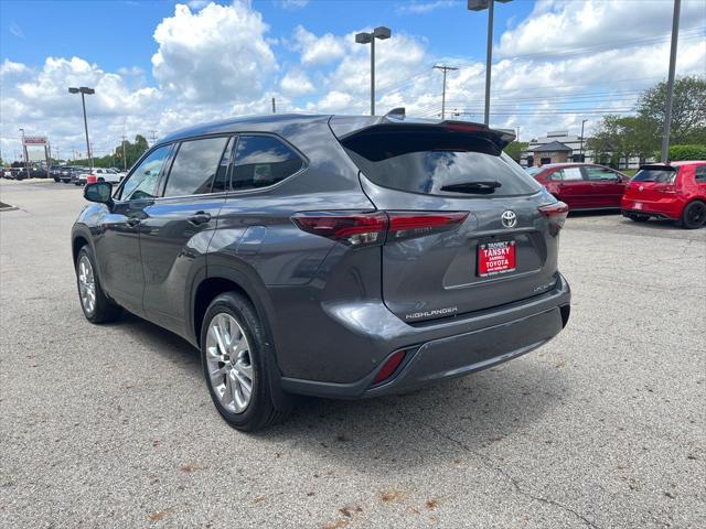 used 2024 Toyota Highlander car, priced at $48,982