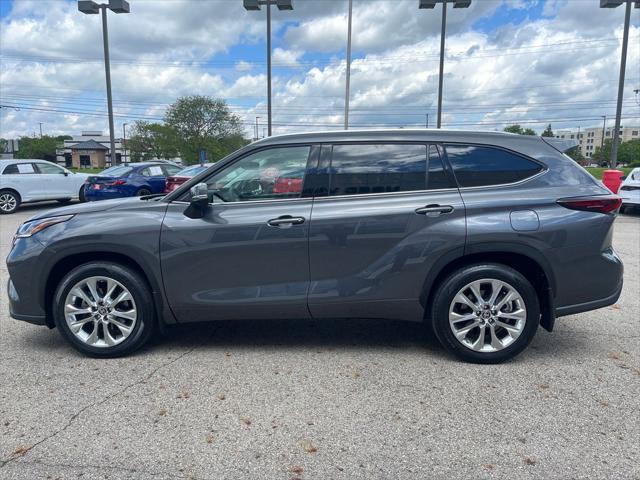 used 2024 Toyota Highlander car, priced at $48,982