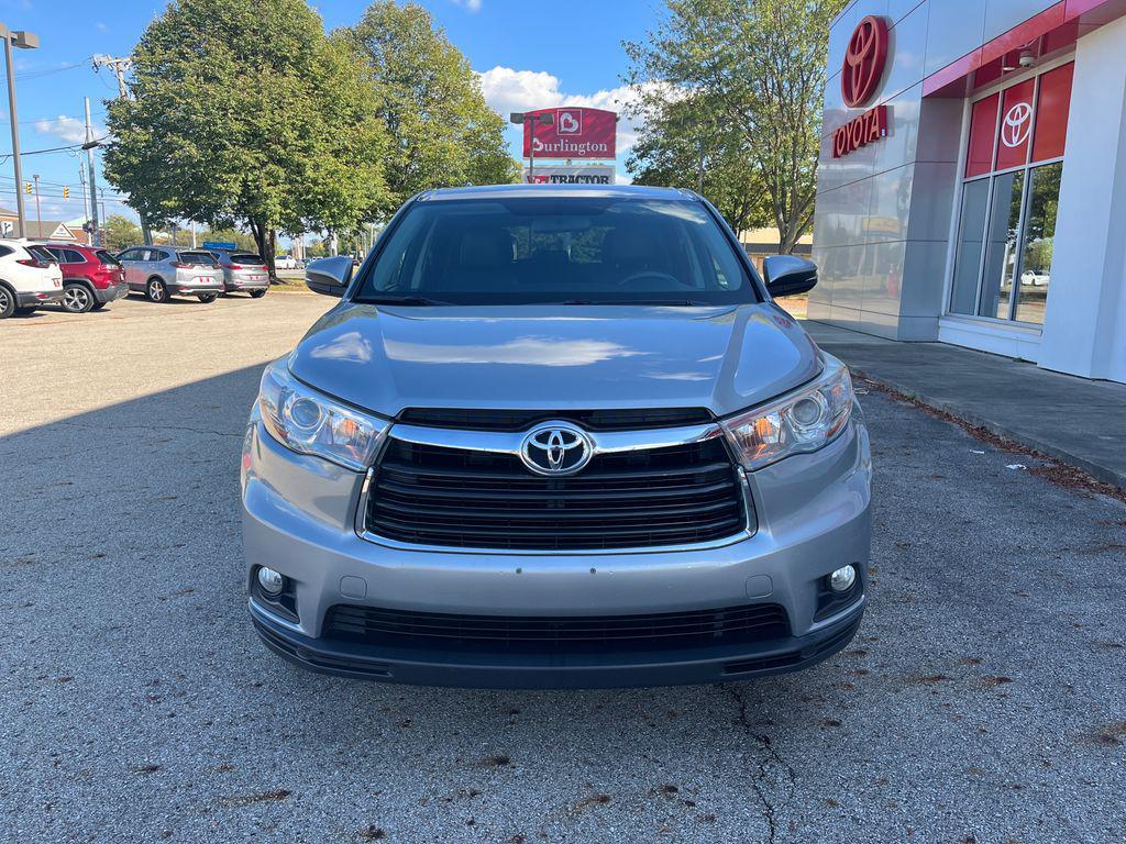 used 2016 Toyota Highlander car, priced at $17,274