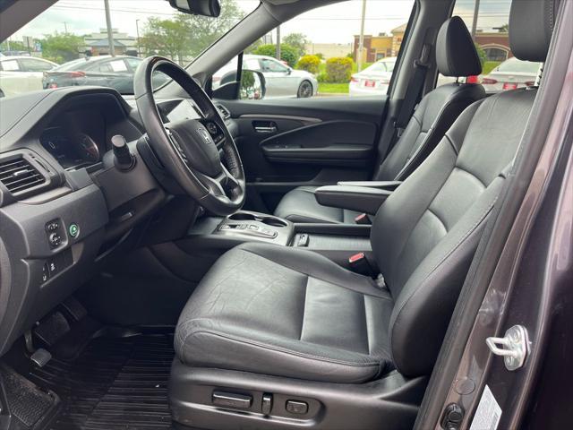 used 2022 Honda Pilot car, priced at $29,325