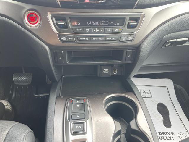 used 2022 Honda Pilot car, priced at $29,325