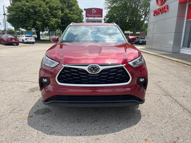 used 2020 Toyota Highlander car, priced at $33,537