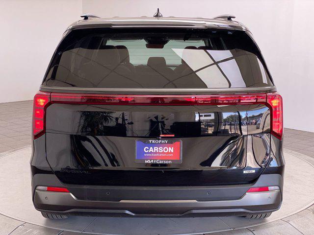 new 2025 Kia Carnival Hybrid car, priced at $50,755