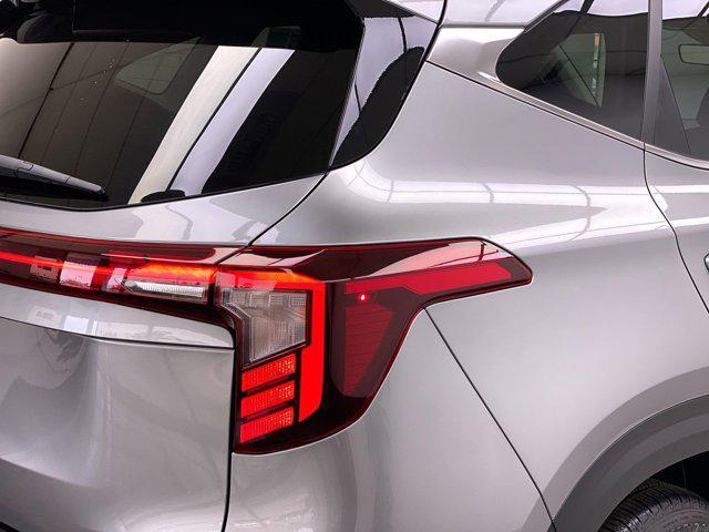 new 2025 Kia Seltos car, priced at $28,575