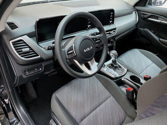 new 2025 Kia Seltos car, priced at $27,355