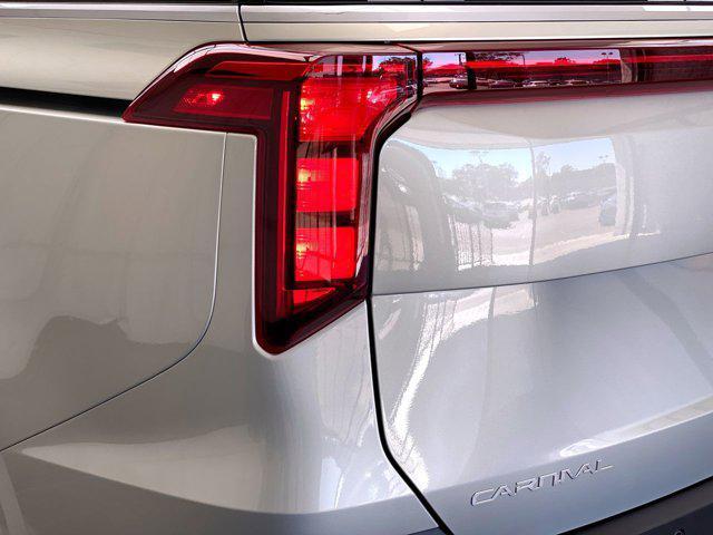 new 2026 Kia Carnival Hybrid car, priced at $45,465