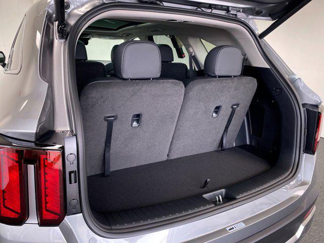 new 2026 Kia Sorento Hybrid car, priced at $44,370