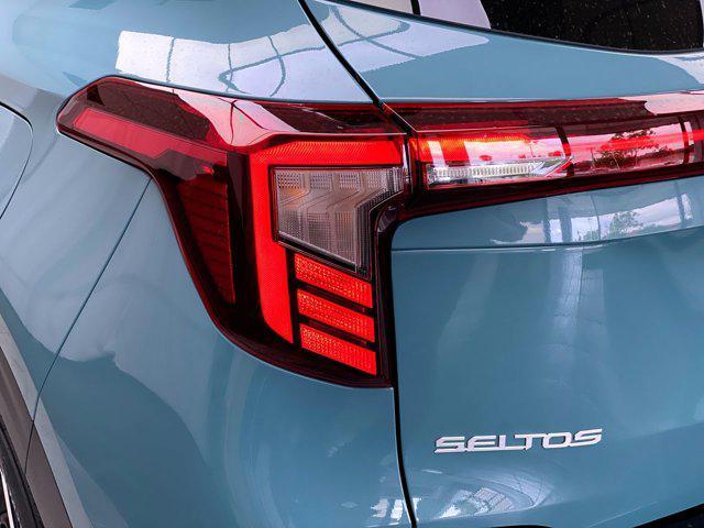 new 2025 Kia Seltos car, priced at $27,655