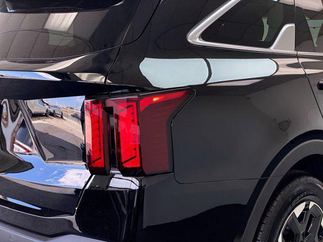 new 2026 Kia Sorento car, priced at $38,070