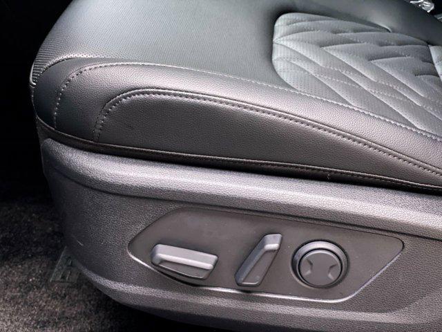 new 2025 Kia Sportage car, priced at $40,255