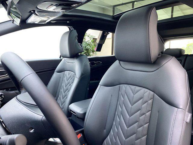 new 2025 Kia Sportage car, priced at $40,255