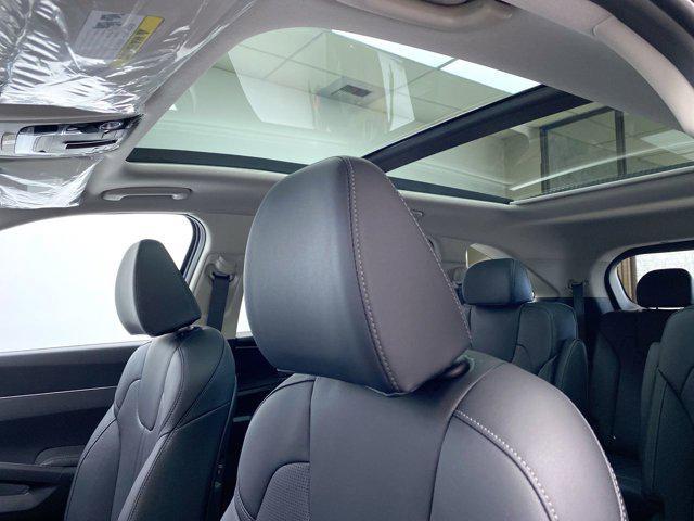 new 2025 Kia Sorento Plug-In Hybrid car, priced at $50,930