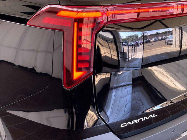 new 2025 Kia Carnival car, priced at $52,755