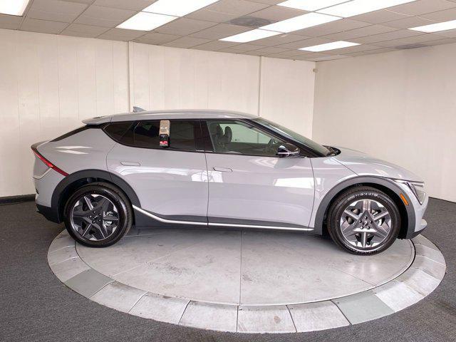 new 2025 Kia EV6 car, priced at $48,400