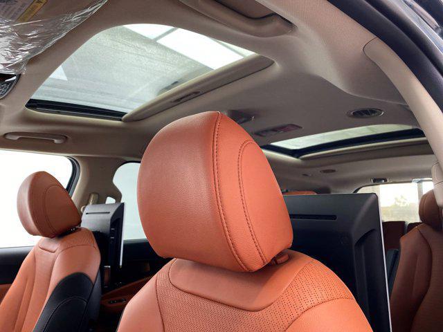 new 2025 Kia Carnival Hybrid car, priced at $57,595