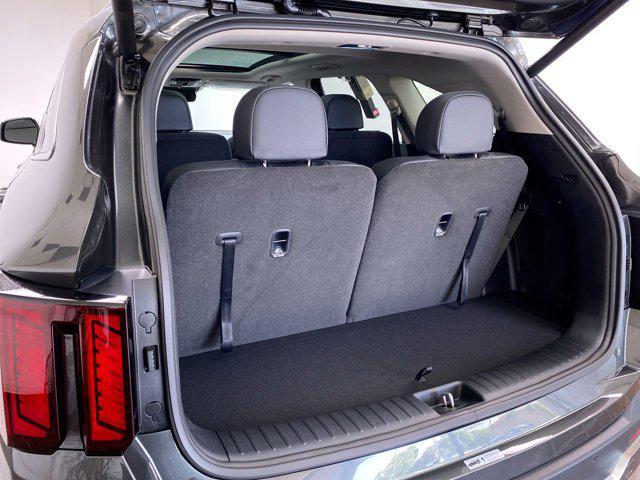 new 2025 Kia Sorento Hybrid car, priced at $41,630