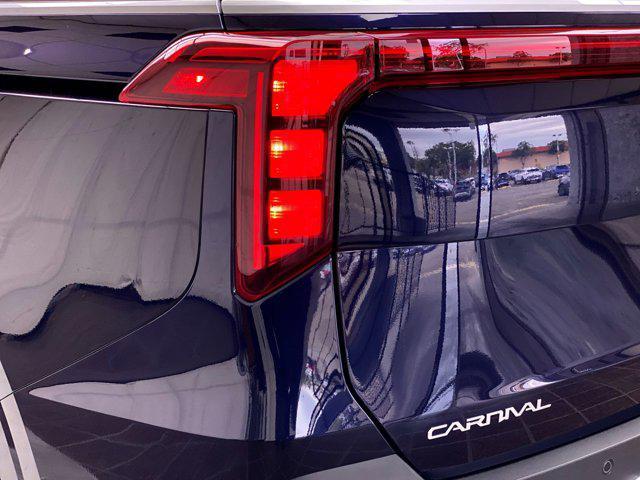 new 2025 Kia Carnival car, priced at $40,500