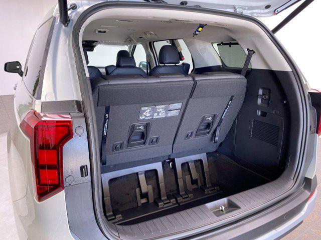 new 2026 Kia Carnival Hybrid car, priced at $45,385