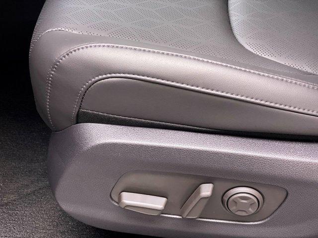 new 2026 Kia Carnival Hybrid car, priced at $45,385