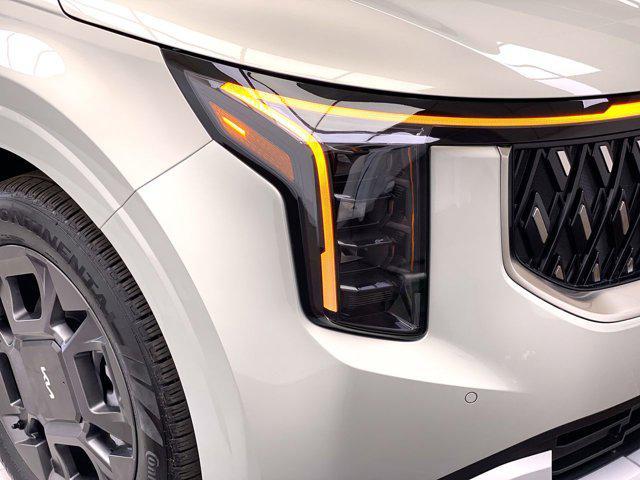 new 2026 Kia Carnival Hybrid car, priced at $45,385