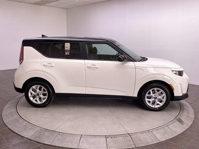 new 2025 Kia Soul car, priced at $24,685