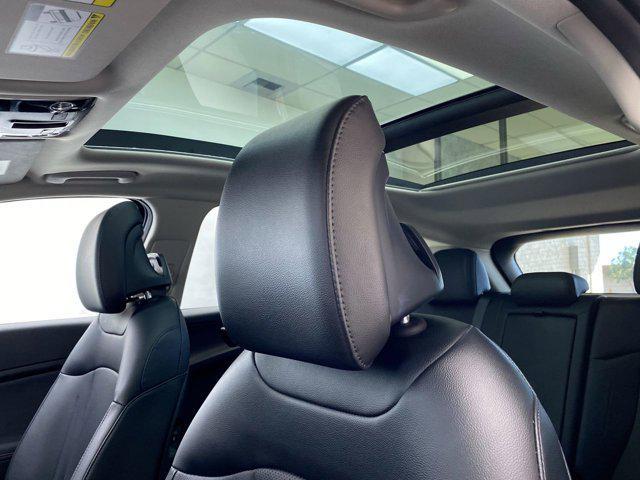new 2025 Kia Sportage car, priced at $34,560