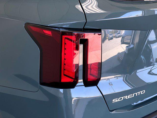 new 2025 Kia Sorento Hybrid car, priced at $42,130