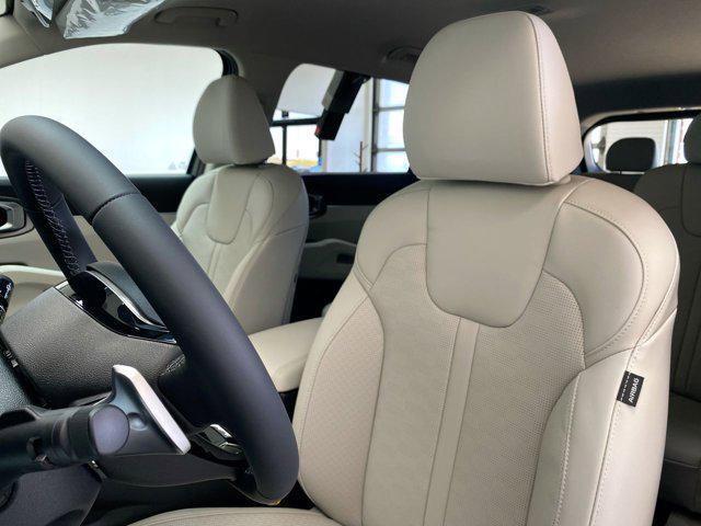 new 2025 Kia Sorento Hybrid car, priced at $42,130