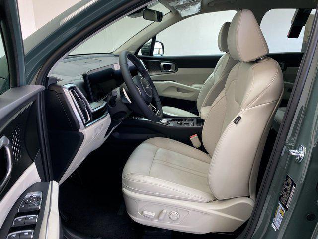 new 2025 Kia Sorento Hybrid car, priced at $42,130