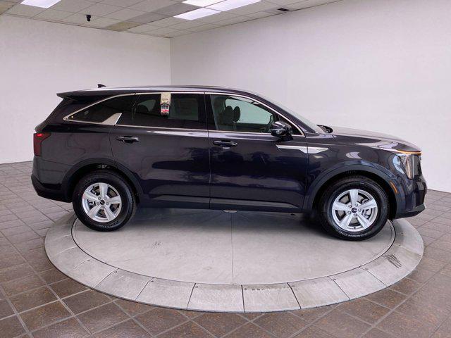 new 2025 Kia Sorento car, priced at $33,630