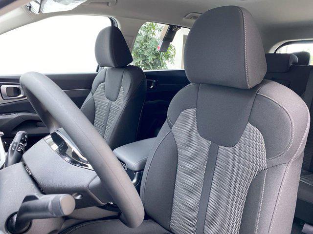 new 2025 Kia Sorento car, priced at $33,630