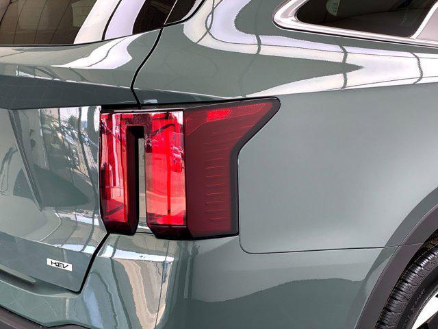 new 2025 Kia Sorento Hybrid car, priced at $40,330