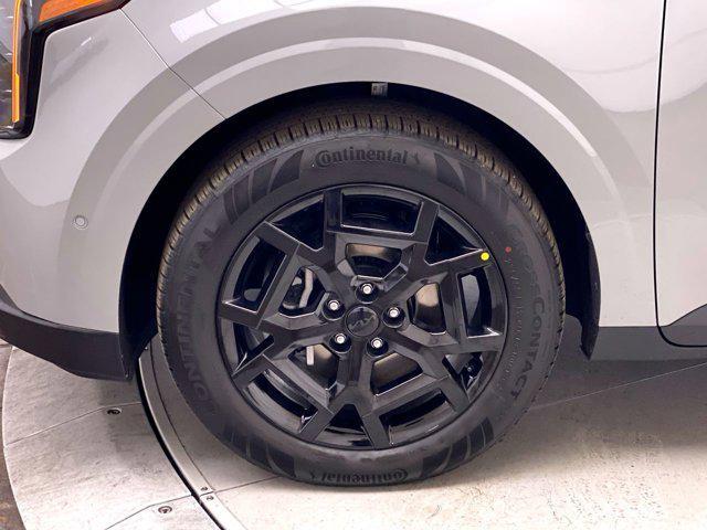 new 2025 Kia Carnival Hybrid car, priced at $55,160