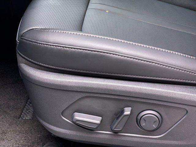 new 2025 Kia Sorento Hybrid car, priced at $42,125