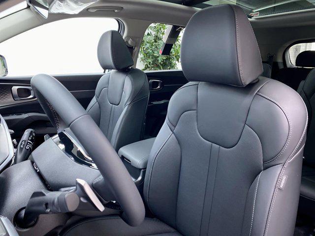 new 2025 Kia Sorento Hybrid car, priced at $42,125